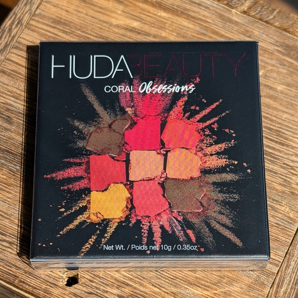 Huda Beauty Coral Obsessions Palette